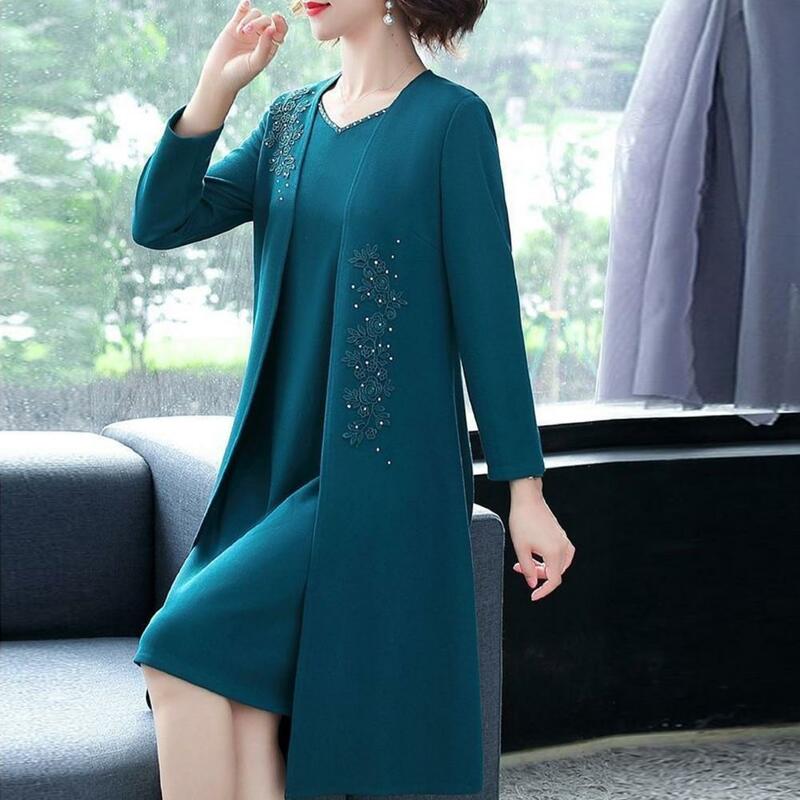 Sleeveless Dress Long Coat Combo Elegant Women's Coat Dress Set with Flower Embroidery V Neck Design Knee Length for Stylish