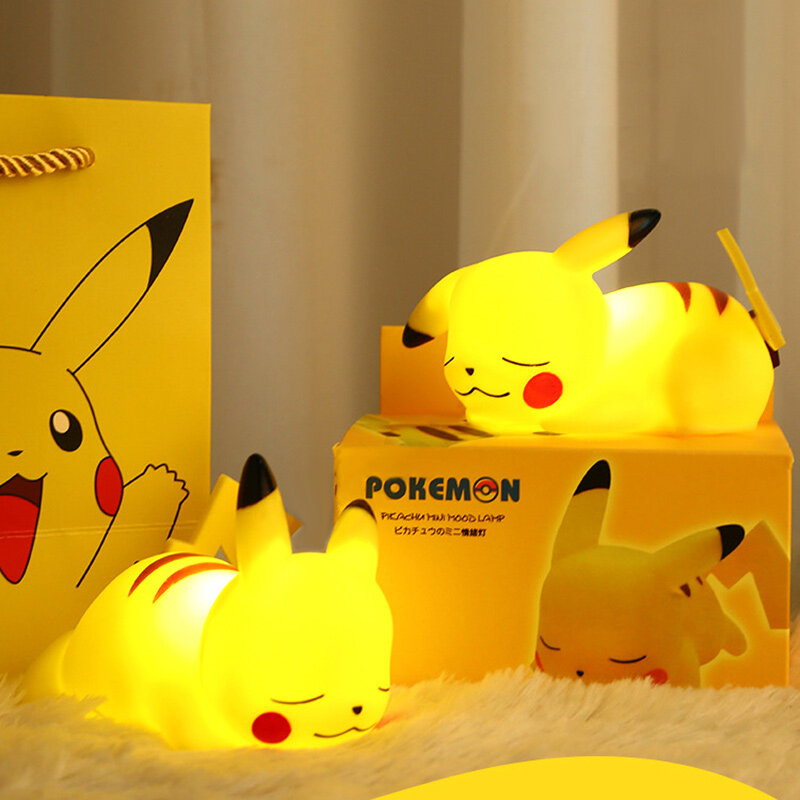 Pokemon Pikachu Night Light เรืองแสงเด็กของเล่น Pokemon Pikachu น่ารักโคมไฟข้างเตียงเด็กวันเกิดคริสต์มาสปัจจุบัน