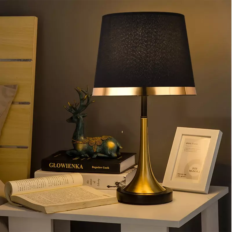 Retro Decorative Table Lamps European Style Modern Creative Minimalist Living Room Bar Desk Light Bedroom Comfort Bedside Lamps