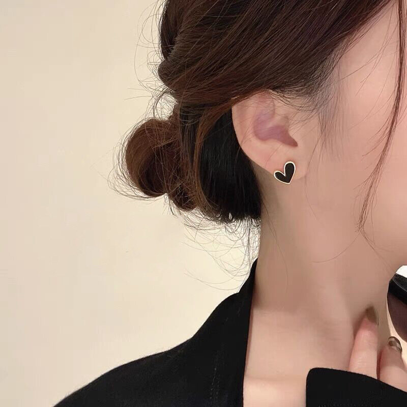 2023 여성용 작은 블랙 하트 스터드 귀걸이, 심플하고 귀여운 소녀, 한국 사랑 귀걸이, 생일 파티 쥬얼리 선물