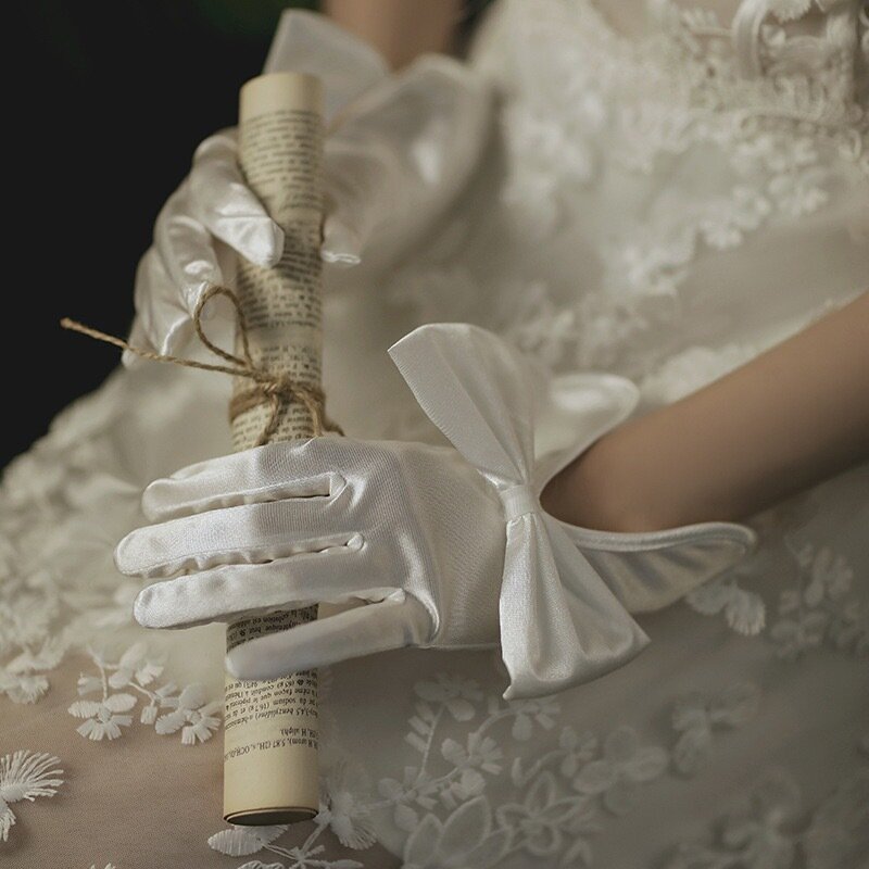 女性のためのエレガントな白のサテンのウェディンググローブ,指のリボンで作られた,アイボリーのサテン,エレガントなディナーアクセサリー,卒業式,233