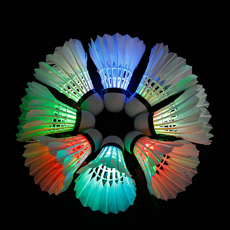 4/8 sztuk oświetlenie Badminton piankowa piłka głowa Luminous kolorowe wolant Outdoor Sports rozrywka noc piłka treningowa
