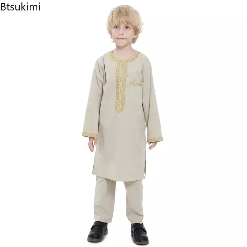2024 Arab Saudi jubah anak-anak pakaian Muslim anak Qamis anak laki-laki Jubba Thobe 2 potong Set pakaian Islami pria pesta Abaya Kaftan