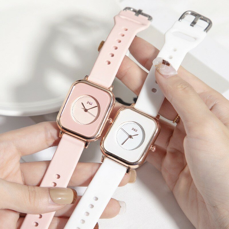 Relógio quadrado de borracha macia retrô para mulheres, novo relógio de silicone para senhoras, temperamento simples em vento, moda feminina