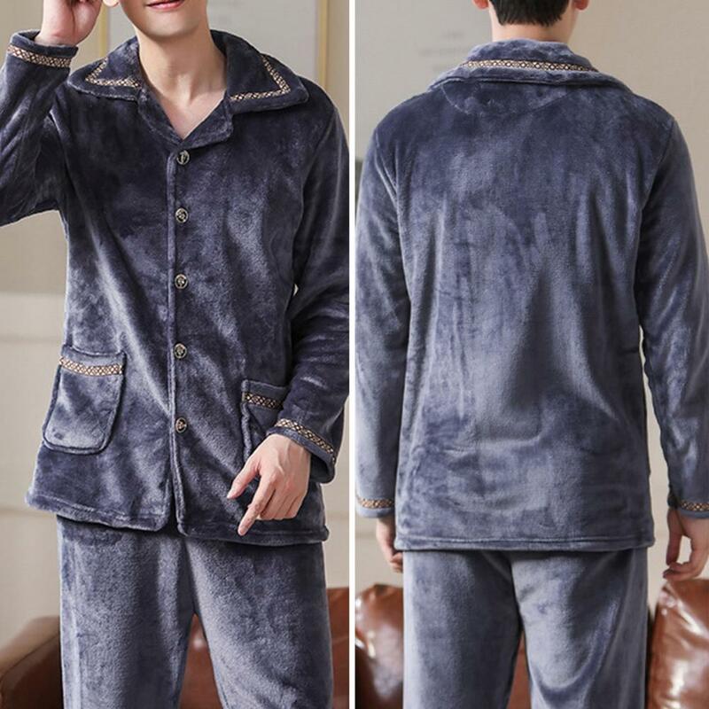 Piyama desain Lapel pria, baju tidur musim dingin dengan kerah kancing tebal pinggang elastis hangat lembut dengan atasan warna Solid
