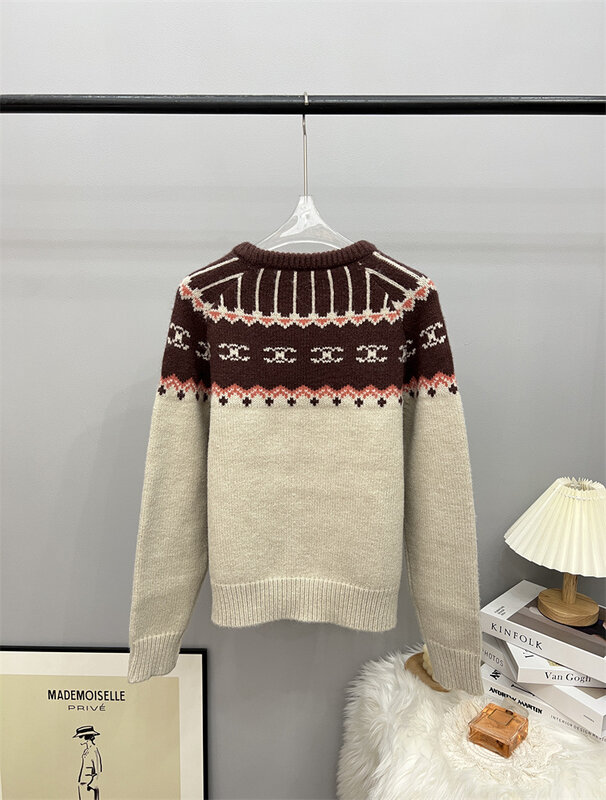 Luxury Brand Autumn Women's Round Neck Sweater Long Sleeved Knitted Base Pattern Pullover Striped Women's Casual Sweater Winter