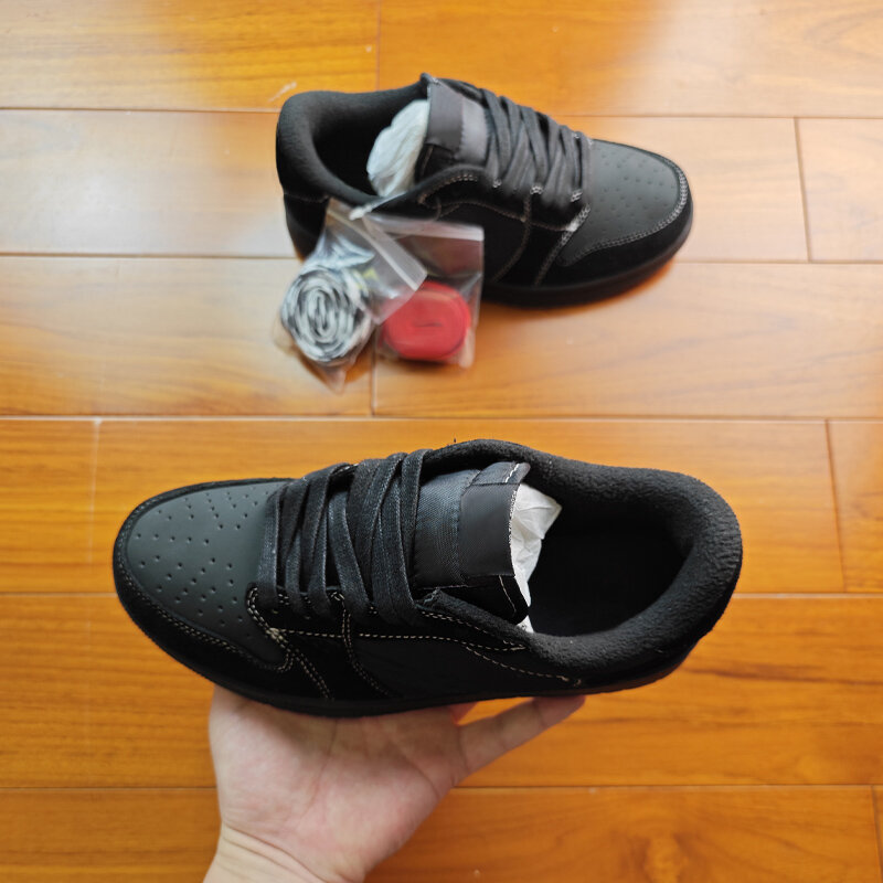 Zapatillas de correr para hombre y mujer, calzado deportivo Triple de color negro, de baloncesto, envío rápido con caja, gran oferta, 2024