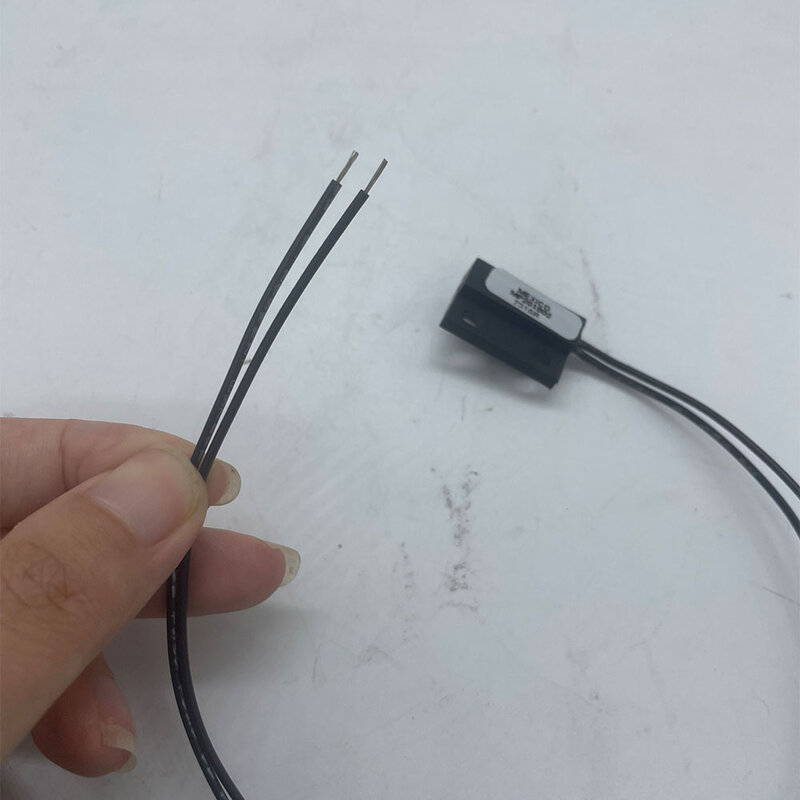 Brand New MP201802, czujnik zbliżeniowy magnetyczny NC 2-pinowy do przełącznika wiśniowego czujnik halla, 100VDC, (4J-2)