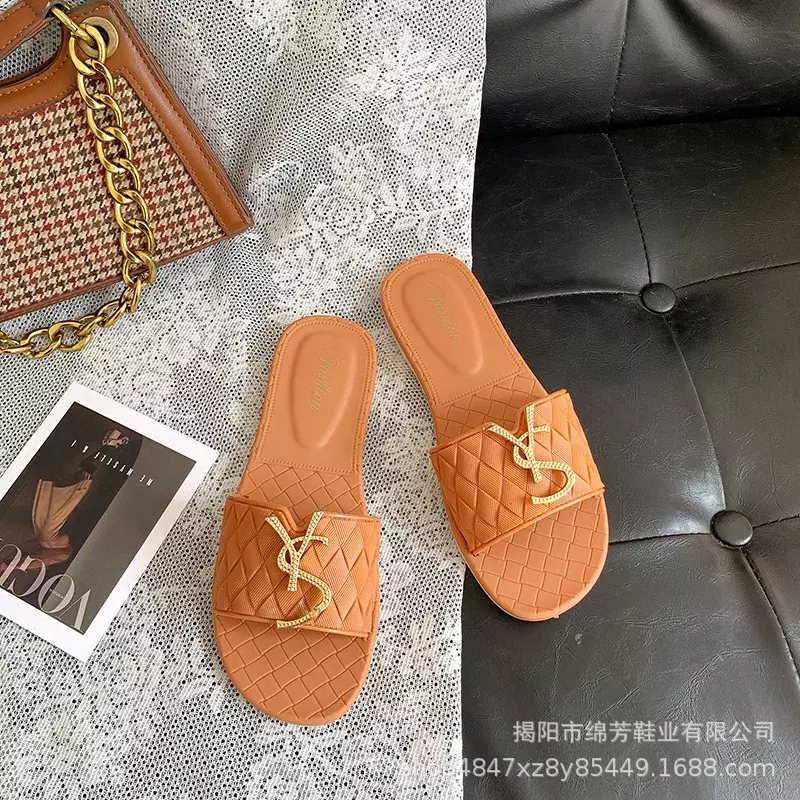 Sandalias antideslizantes de fondo plano para mujer, chanclas a la moda, zapatos de playa para interiores y exteriores, novedad de verano, 2024