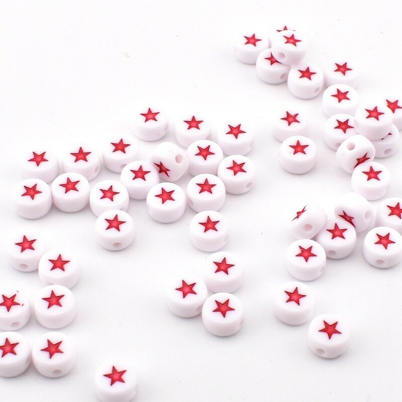 Contas de letras acrílicas para fazer joias, fundo branco redondo, estrela vermelha, 7x4x1mm, bricolage, 50 peças por lote