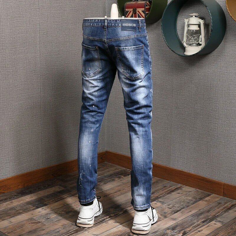 Джинсы мужские Стрейчевые в стиле ретро, Модные Синие рваные джинсы Slim Fit, винтажные повседневные брюки из денима с рисунком, уличная одежда