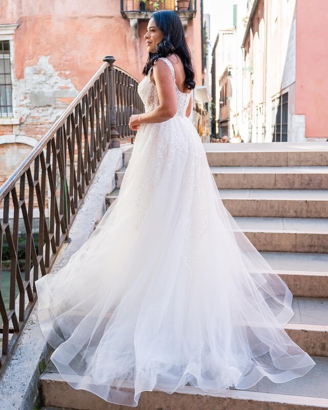 فستان زفاف دانتيل على شكل حرف a أبيض ، فساتين عالية الانقسام ، فساتين الزفاف ، حجم كبير ، ZJ035 ، 2023