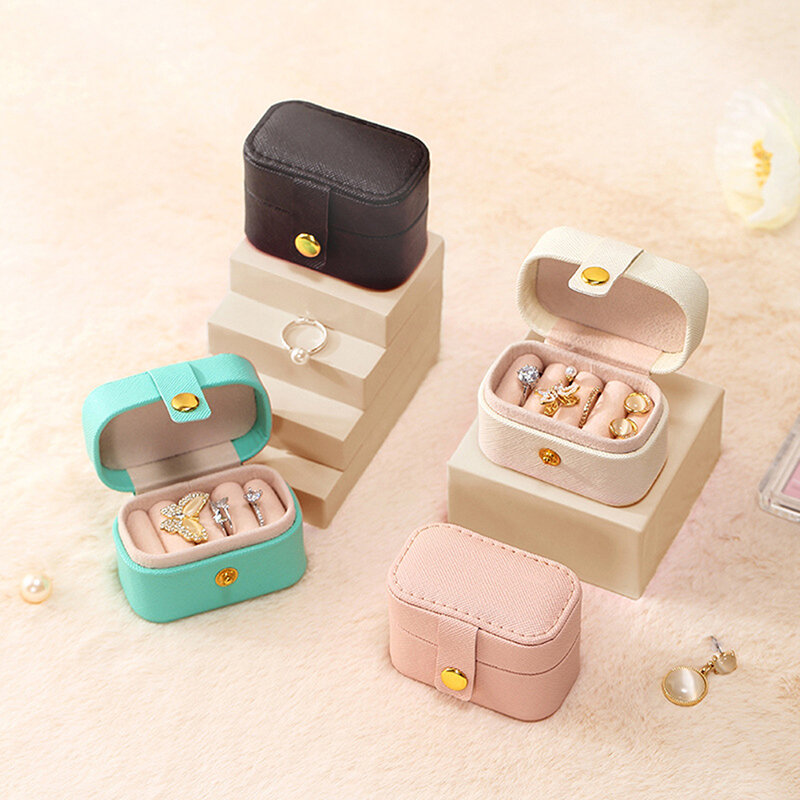Organizador de joyas pequeño y portátil, Mini caja de regalo Simple de viaje, Cajas de cuero, soporte para pendientes, collar, anillo, caja de embalaje