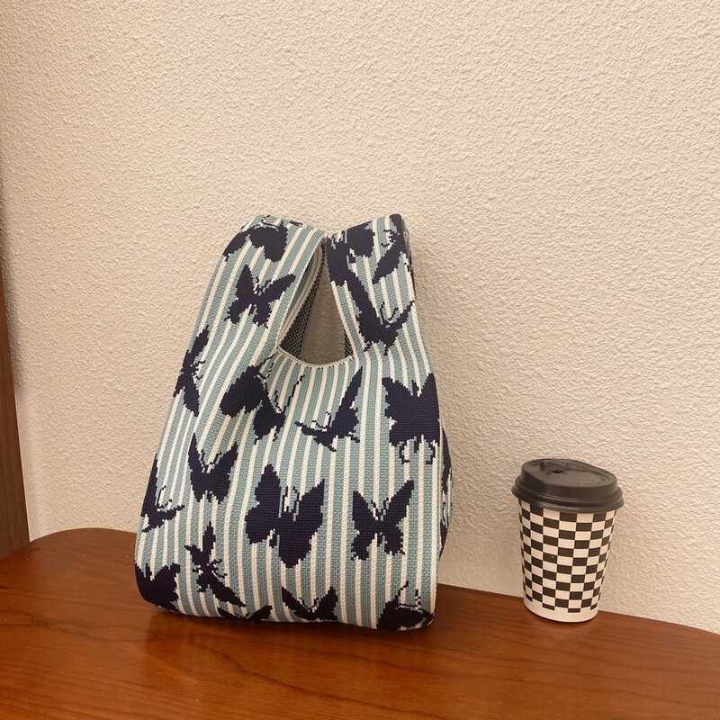 手織りの女性用ハンドバッグ,ミニリボン付きの手作りトートバッグ,カラフルな蝶のニットバッグ,女の子のための再利用可能なショッピングバッグ