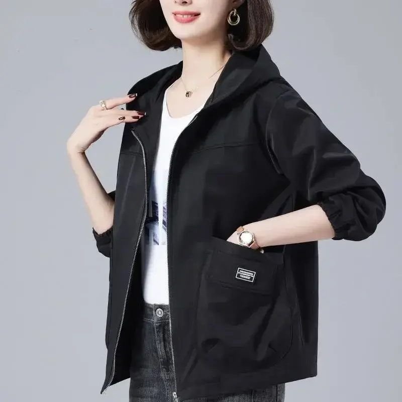 Jaqueta de manga comprida feminina com capuz, casaco materno de meia idade, curto outwear solto, corta-vento, novo, primavera, outono 2022