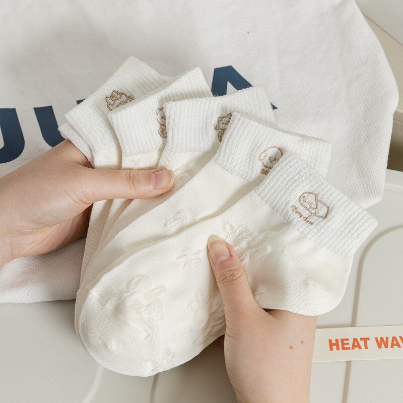Kaus kaki katun wanita kaus kaki wanita nyaman bersirkulasi serbaguna tren mode timbul bordir lucu manis putih D103