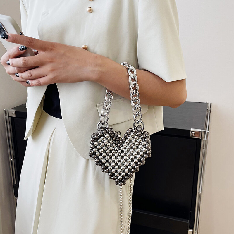 Mini bolsos cruzados con forma de corazón para mujer, bolso de noche de perlas de lujo, bolsa de lápiz labial, monedero de cadena gruesa
