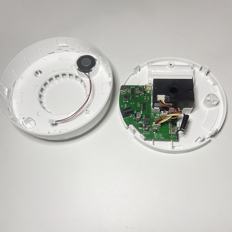 1 buah detektor Alarm rokok mandiri, perlindungan api sensitivitas tinggi detektor asap untuk ruang kecil Sensor PM2.5 jarak jauh nirkabel