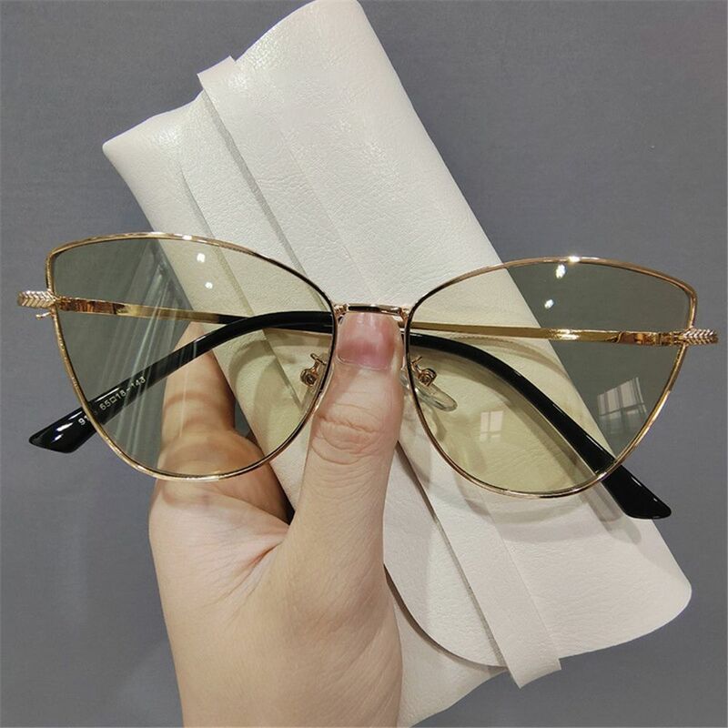 Óculos Cat Eye para senhoras, óculos superdimensionados, pequenos tons vintage, tendência
