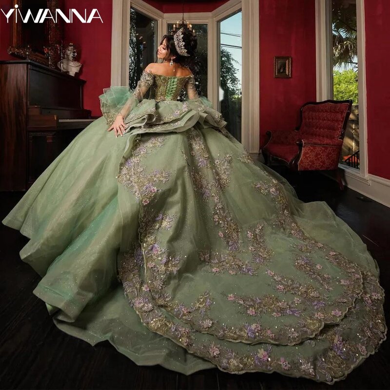 Z odkrytymi ramionami długi rękaw Quinceanrra suknie balowe zielona luksusowa księżniczka długa błyszczące koraliki kryształowa słodka sukienka 16 przedsionek