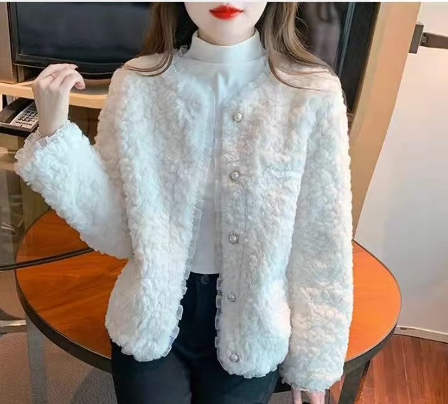 Women's Clothing High Texture Lace Bead Edge Faux Fur Coat Winter New  0124