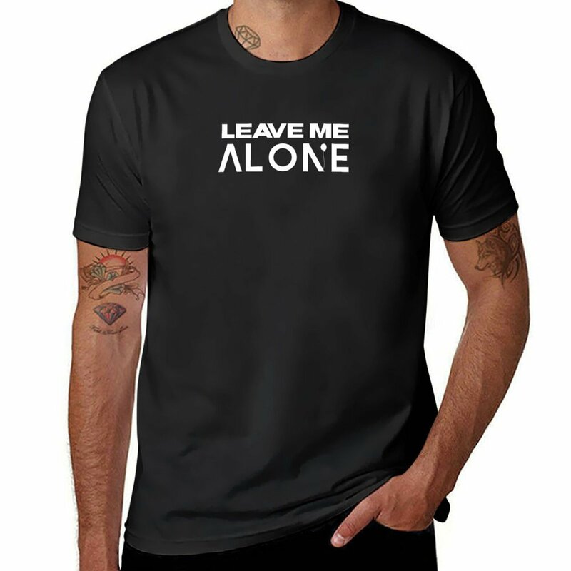 Camiseta gráfica Deixe-me Sozinho masculina, camiseta de manga curta, roupa estética para menino, preta, pacote