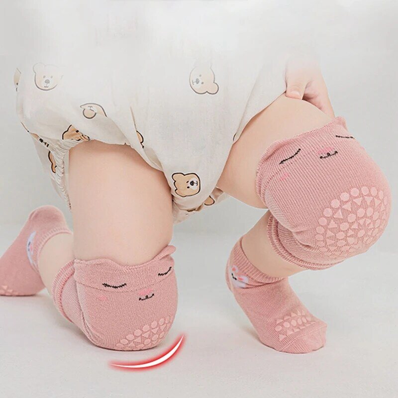 Детский комплект из наколенника и нескользящих носков для детей 0-3 лет