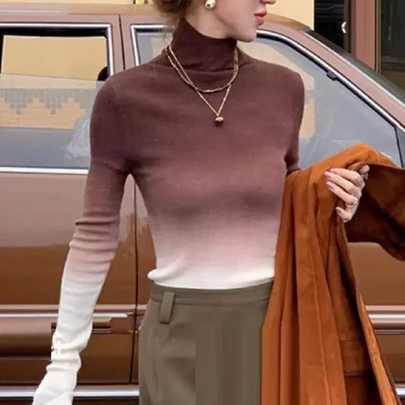 Hängende gefärbte Pullover Frauen Herbst und Winter Mode Patchwork Farbe Pullover lässig Roll kragen Strickwaren Slin Fit Pullover