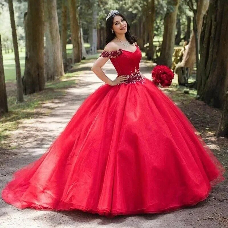 Vestido de baile rojo a la moda para quinceañera, princesa hinchada, hombros descubiertos, tren de corte con cuentas, dulce 16 °, vestidos de fiesta para mascarada