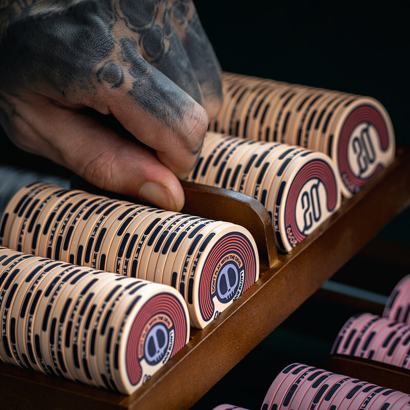 Laute Chip keramik peringatan Poker catur hiburan alat peraga permainan catur EDC koin Chip canggih permainan meja