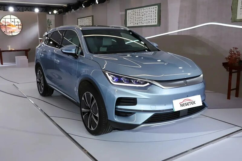2023 2024รถ SUV ไฟฟ้ารถยนต์นั่ง EV ที่นั่งยาว730กม. 7ที่นั่ง