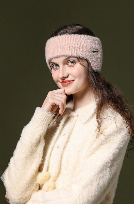 Uomini donne paraorecchie caldi mostrano il viso piccolo imitazione visone Anti-congelamento paraorecchie antivento alto elastico protezione dell'orecchio berretto invernale