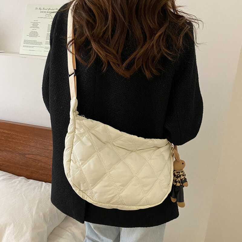 Winter Solid Color Diamond Rhombus Bag Large Capacity Bag Women's Popular Trendy One-shoulder Crossbody Bag Dumpling Handbag
