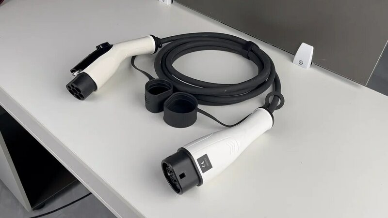 EV Charging Cable 32A 7KW 22KW T3 Phase Electric Vehicle Cord 5M Type 2 IEC 62196 EVSE Charging Station Female to Male Plug Anti