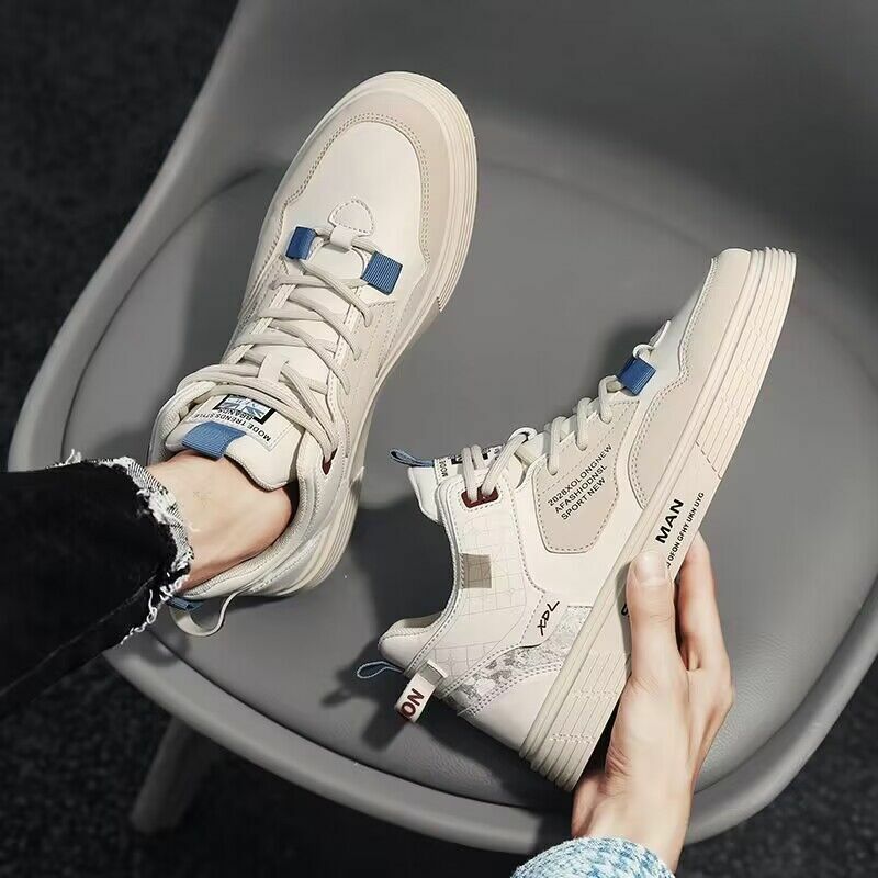 High Top Flat Sneakers for Men Trend Korean Version Lace Up Student Casual Shoes Male Comfort Running Shoes 2023