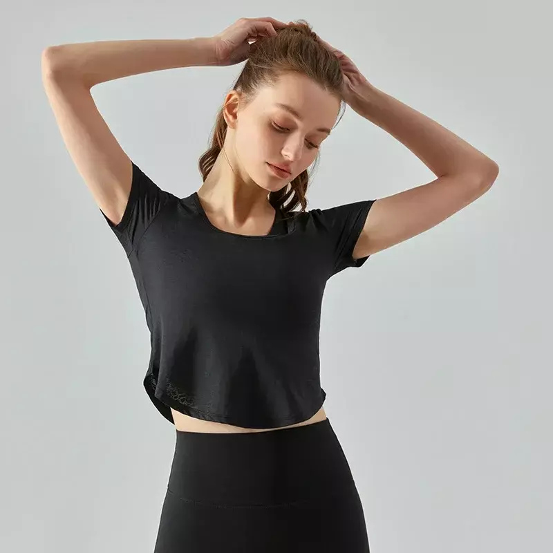 Jacquard Hollow Slim Yoga camicia sportiva sottile a maniche corte t-Shirt traspirante ad asciugatura rapida vestiti da Yoga per le donne