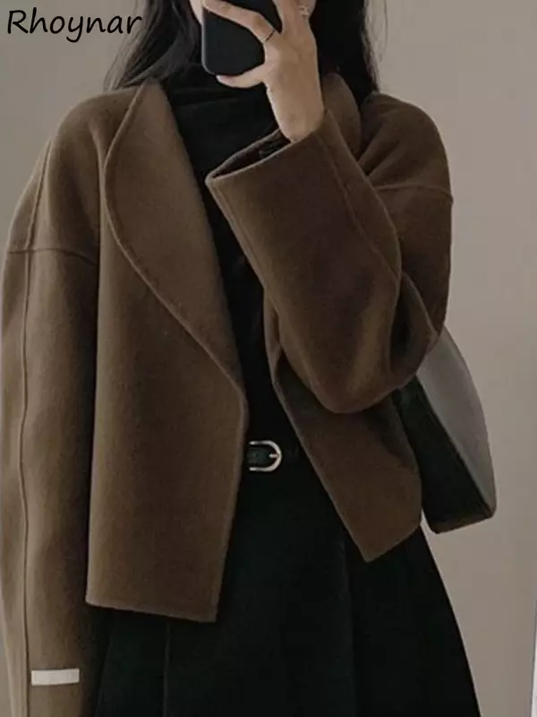 Blends Vrouwen Eenvoudig Gezellig Kantoor Dame Vintage Crop Coat Franse Stijl Humeur Klassieke Herfst Streetwear Ontworpen Mode Creativiteit