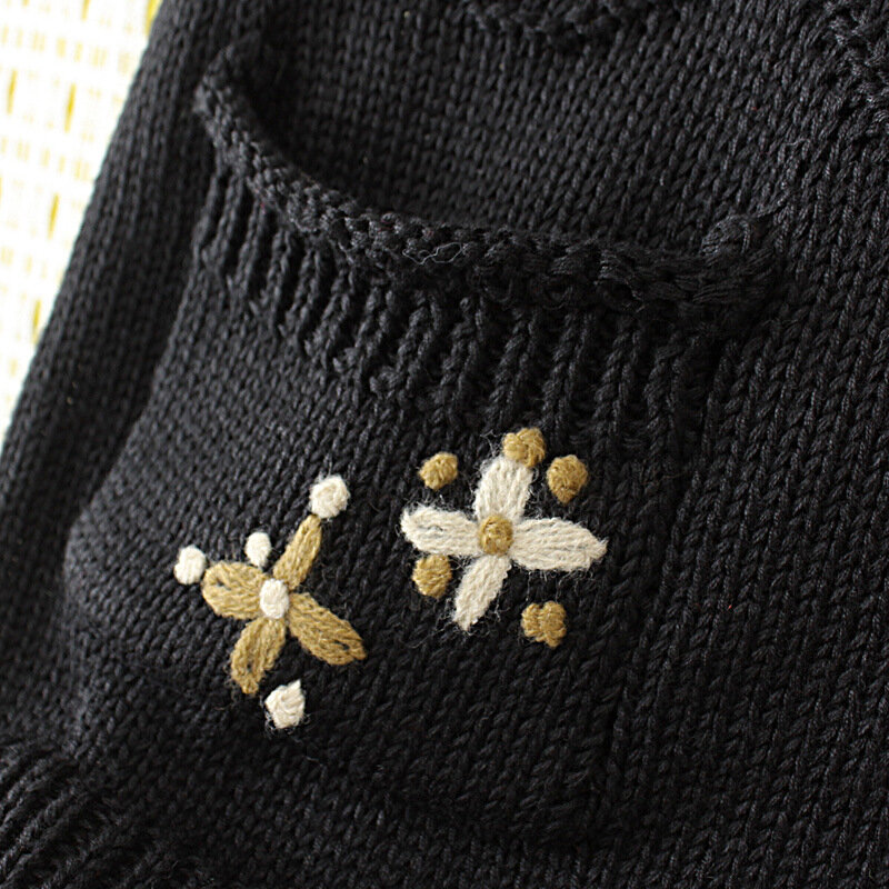 4XL Plus Größe Pullover Weste Frauen Herbst Winter V-ausschnitt Stickerei Floral Tasche Strickjacke Mode Aushöhlen Argyle Jumper