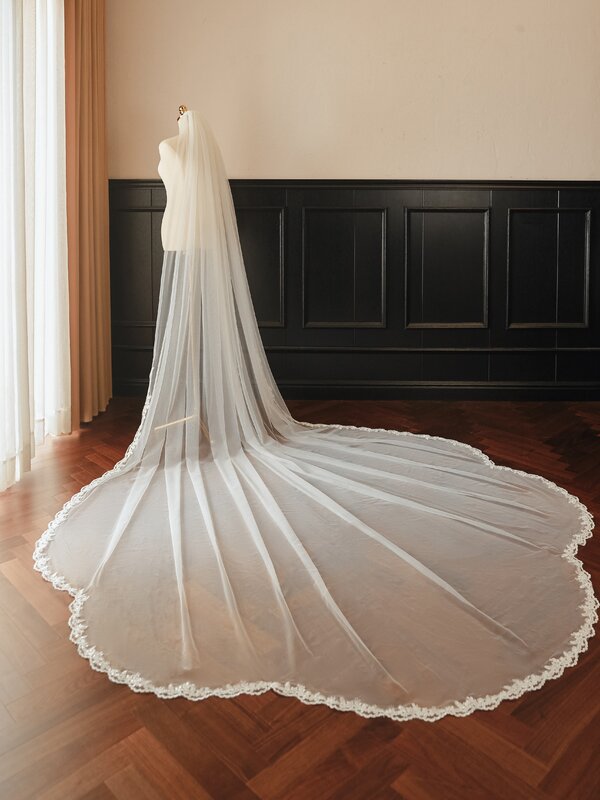 Фата свадебная длиной 3,5 м, винтажная длинная особый вырез, королевская с расческой, с блестками, кружевная, свадебные аксессуары