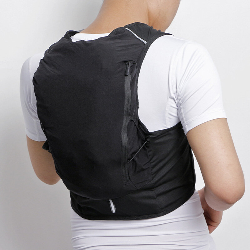 Hydration Vest Backpack Multi Pockets Runner Rucksack Lightweight Breathable 12L Capacity Running Gear Running Vest Water Vest