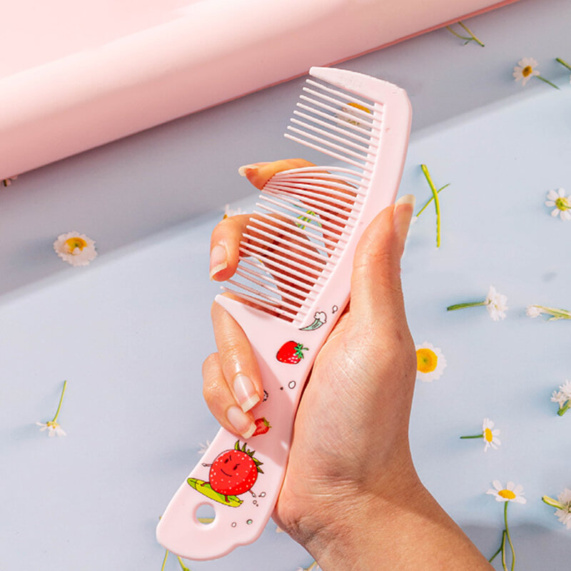 Baby Anti-static Portable Plastic Hairbrush Cute Cartoon Strawberry Mother-kids Hair Brush Comb for Women Bath Health Care Tools