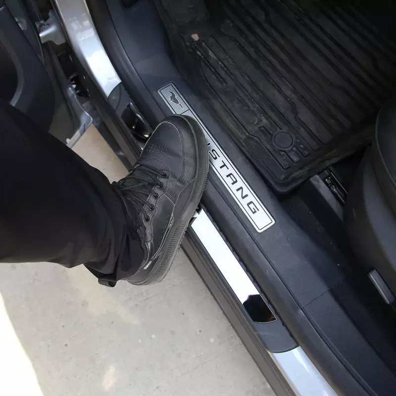 Tür pedal Schweller leiste für Ford Mustang Mach-E externe Schwelle Bar Anti-Schritt-Aufkleber Schutz Auto Interieur Zubehör
