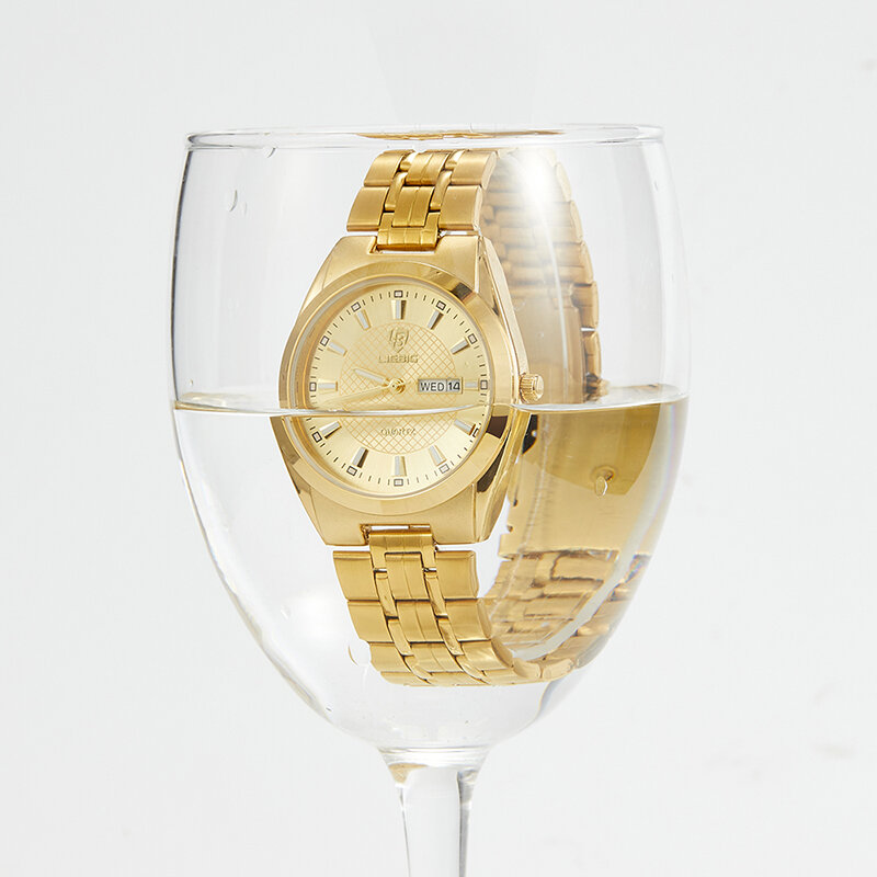 นาฬิกาคู่รักสีทองหรูหราแบรนด์ Liebig สำหรับผู้ชายผู้หญิงนาฬิกาข้อมือควอตซ์สำหรับท่านชายหญิง3Bar วันที่สัปดาห์นาฬิกากันน้ำ L1020