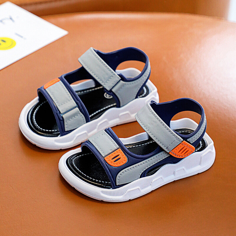 2022 sandali Baotou per bambini versione coreana di scarpe da spiaggia per ragazzi piccoli medi e grandi con fondo morbido antiscivolo