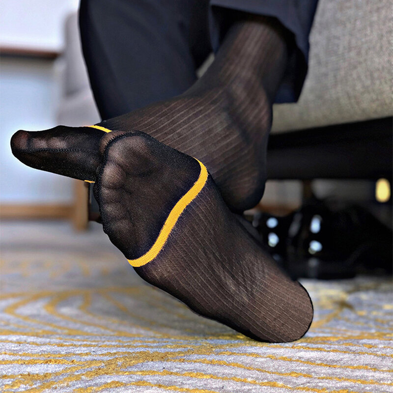 Мужские чулки, прозрачные носки, экзотическая официальная одежда, мужские тонкие деловые строгие носки с золотыми линиями, Костюмные носки-трубы