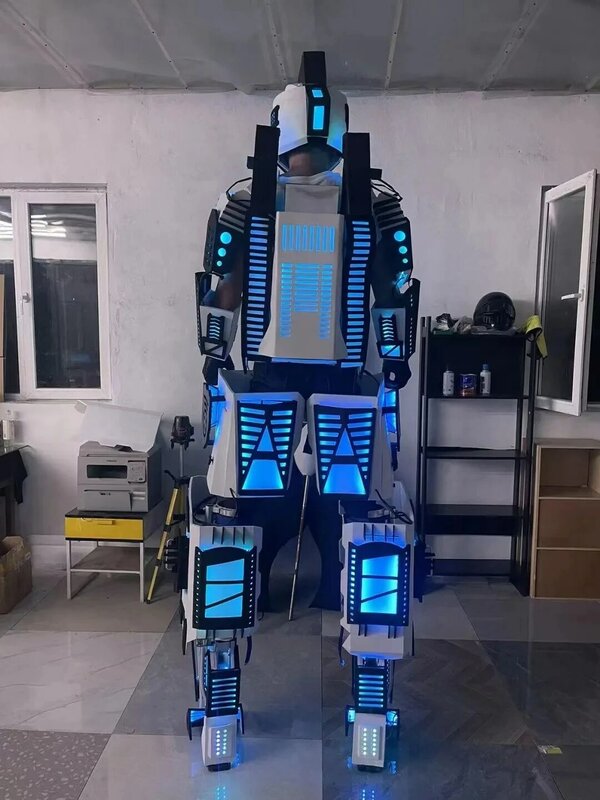 Kostium robota LED oświetlenie DJ odzież na przyjęcia kask świecące garnitury na szczudła strój wyczynowy