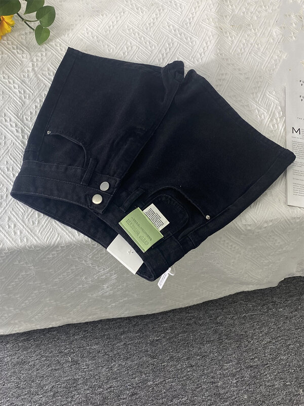 سراويل جينز نسائية ضيقة باللون الأسود من نوع قوطي سراويل جينز كلاسيكية من هاراجوكو جوث Y2k ملابس خروج عالية الخصر سراويل صيفية بساق واسعة