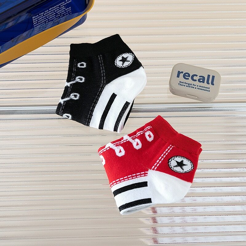 2 Pairs Of Funny Shoe Print Socks Fashion Harajuku Style Hip Hop Cute Fashion Soft Womens Slippers And Socks