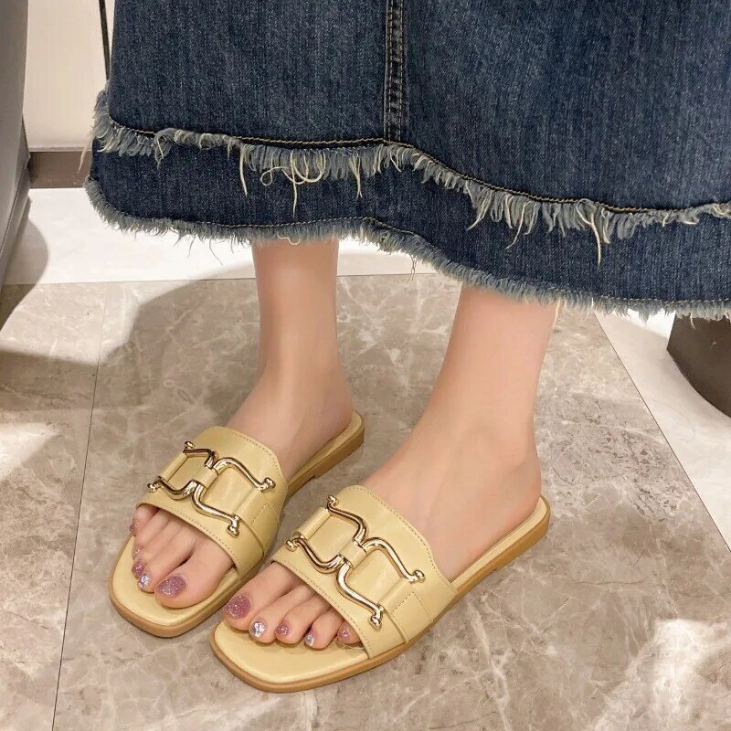 Women New Summer Slippers Casual Solid Color Fashion Metal Ring Buckle Design Women's Shoes Flat Non-slip Outdoor Beach Slippers