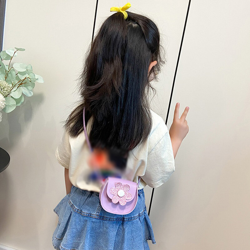 Dziecięce torby Crossbody w słodkie cukierki kolorze ozdobna z kwiatem dziewczęce torby wodoodporne modne śliczne szykowne torebka na ramię na imprezę 1-7Y
